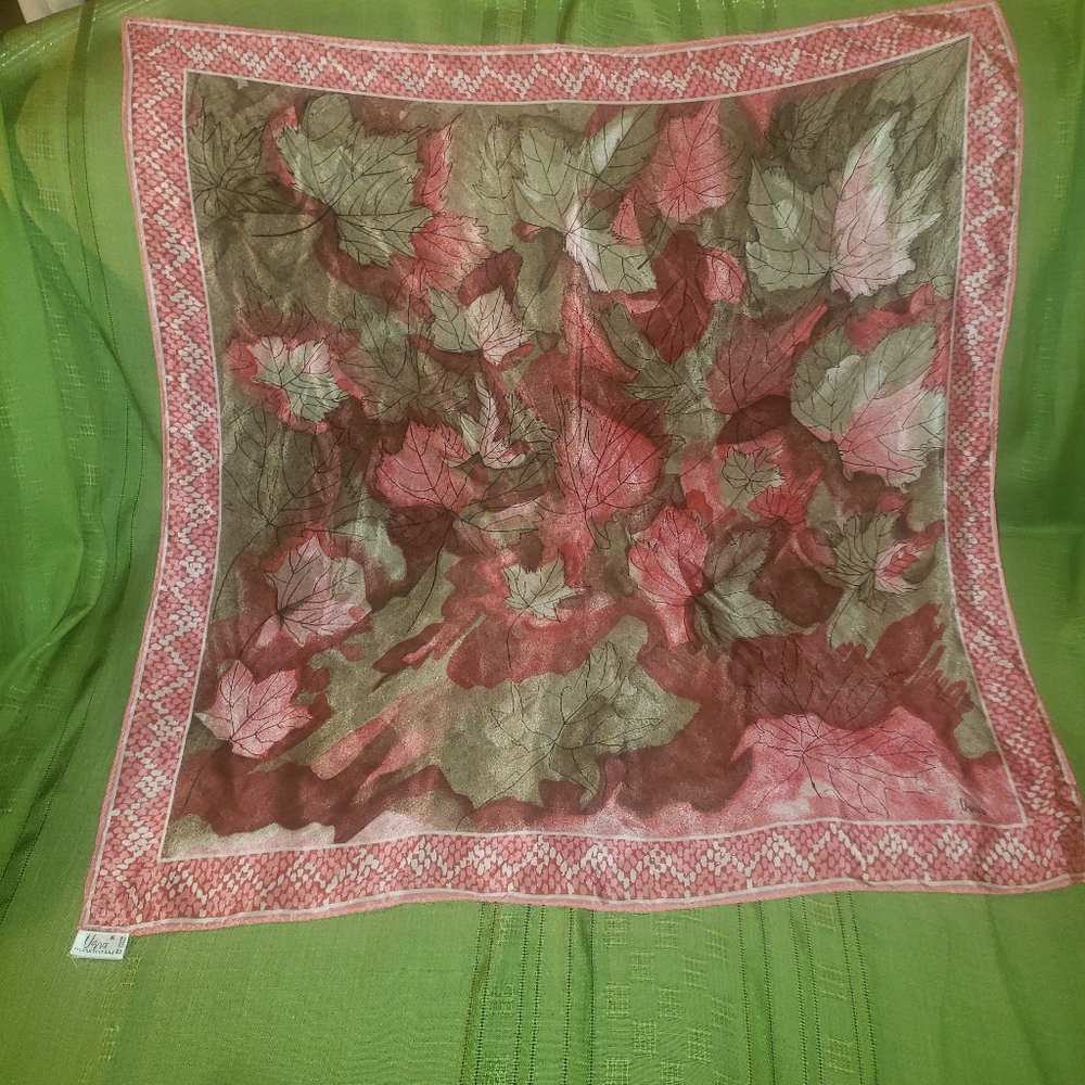 Vena 28” x 28" Vintage Square Scarf 100% Acetate Japan